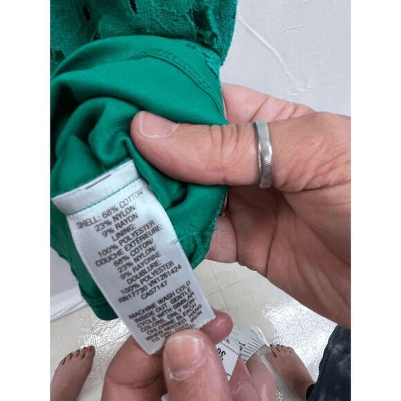 Xhiliration Green Lace Overlay Cap Skeeve Mini Stretch Dress Size Medium - Picture 4 of 6